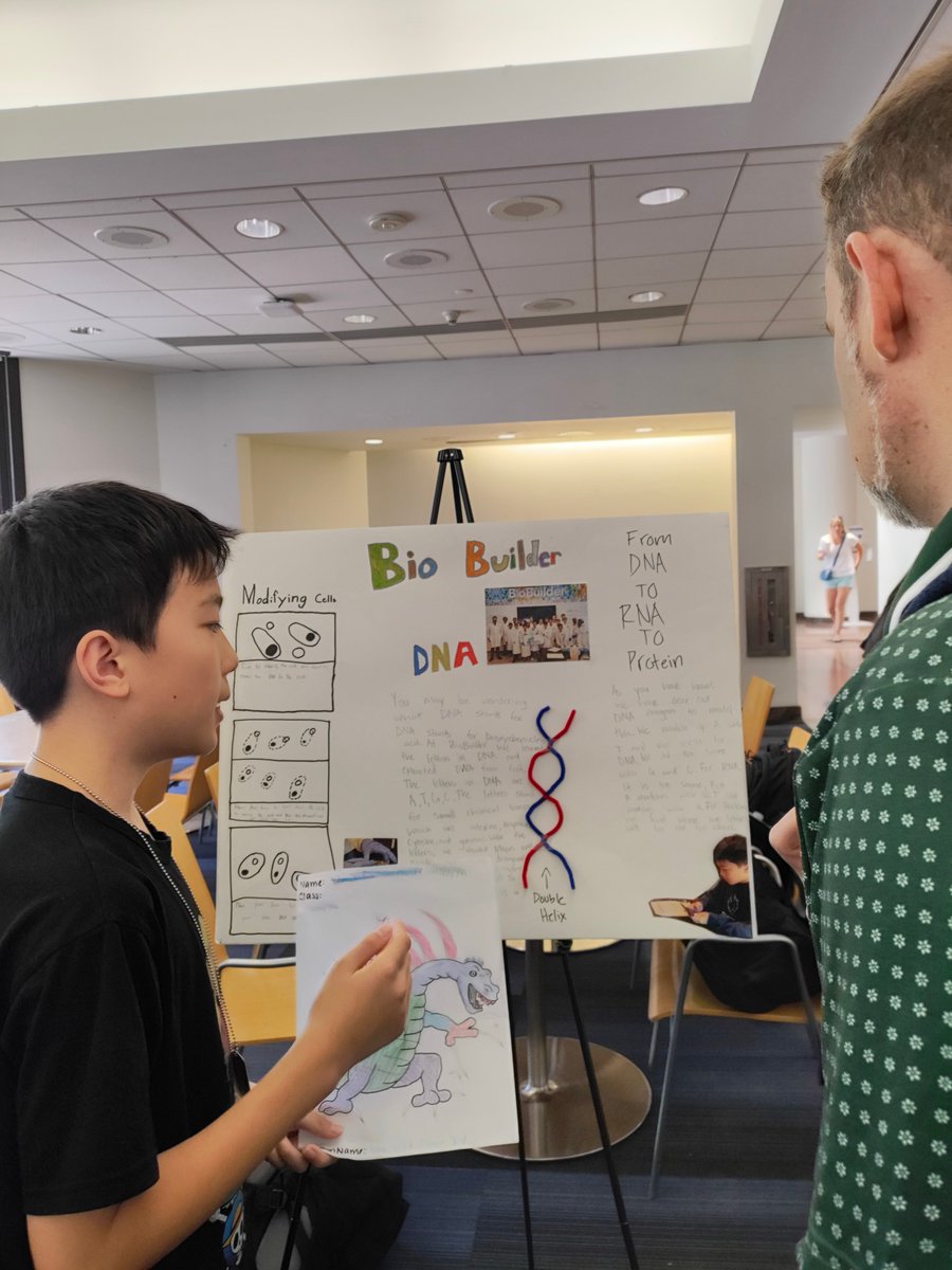 WhiteheadInst's tweet image. We had so much fun at Expedition: Bio, Whitehead Institute's summer science program for middle school students! Here's everyone showing off what they learned at Friday's poster session. 🧬🌱🧫