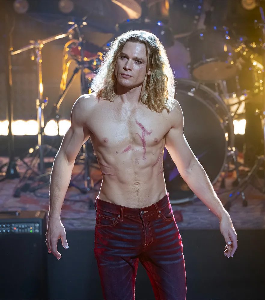 you’re serving face? you’re hallucinating your dead daughter in the crowd and you’re serving face?