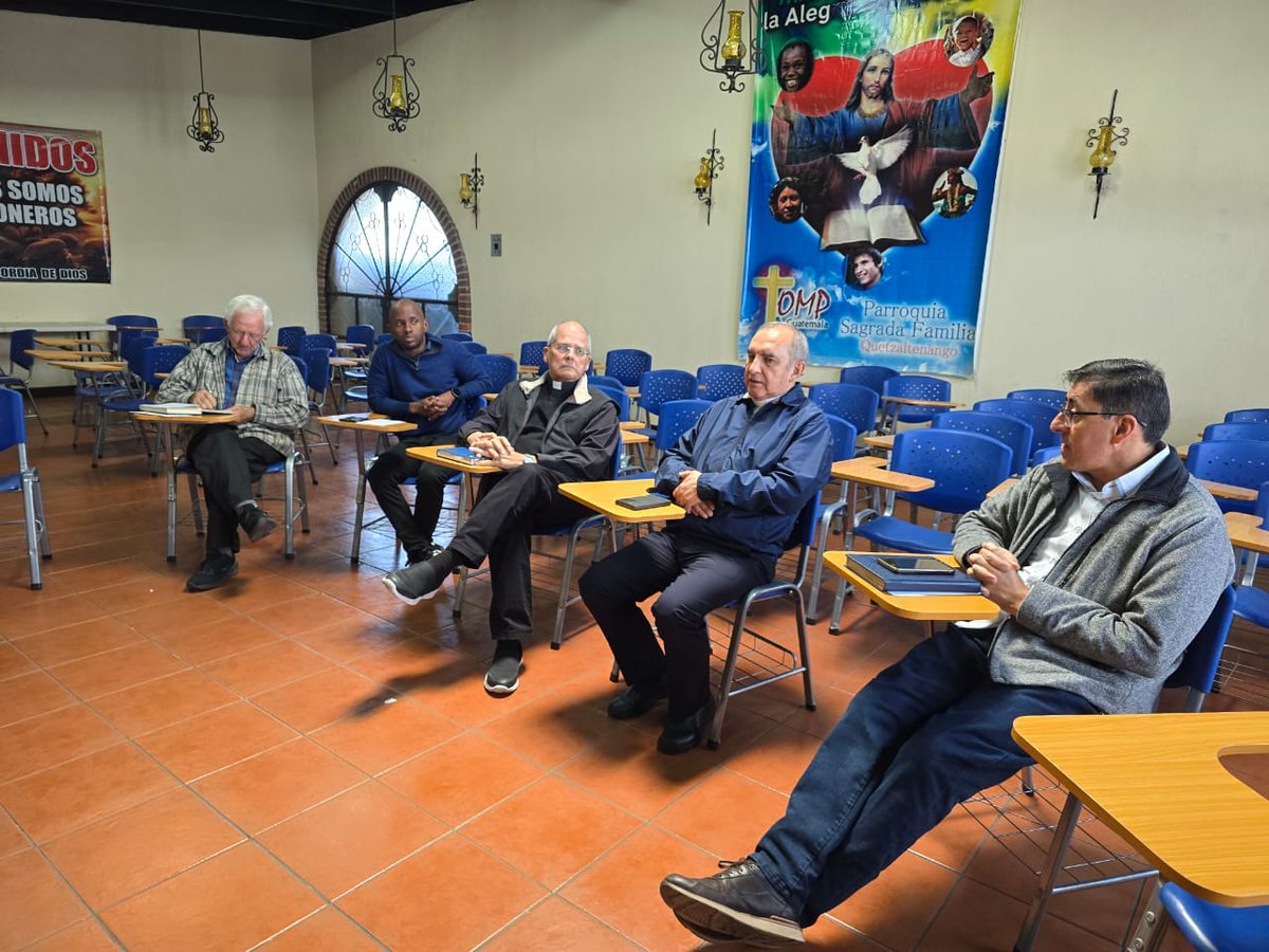 oar_candelaria's tweet photo. Ayer, 21 de julio, se llevó a cabo la visita de renovación provincial a la comunidad de la Sagrada Familia, Quetzaltenango, Guatemala. Durante el día el Prior provincial tuvo encuentros con los religiosos, celebró la eucaristía y compartió con los diversos grupos parroquiales. https://t.co/SE1D7yOptP