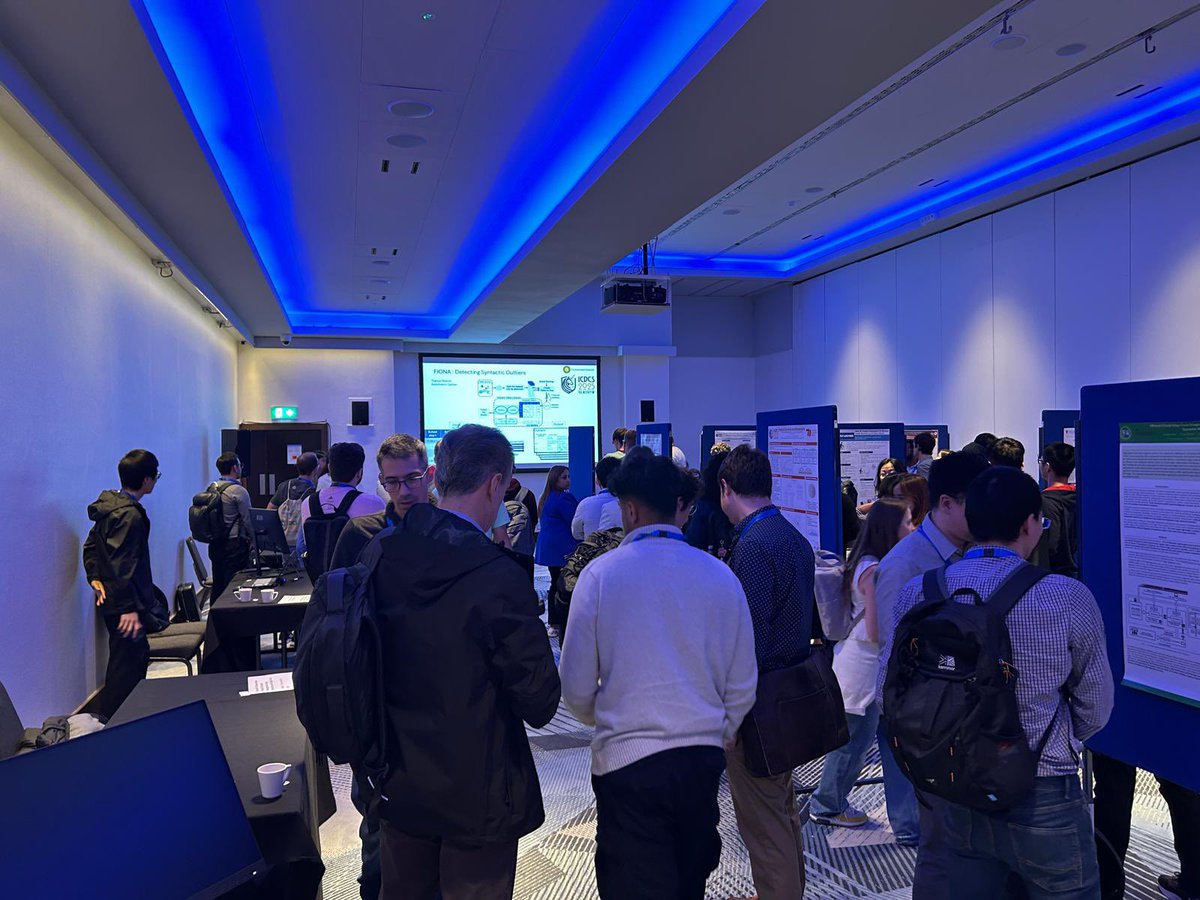 Lively posters and demos session at #ICDCS2025 — engaging conversations and exciting new ideas across the distributed systems spectrum. All fueled by a touch of Scottish hospitality to keep the energy high!