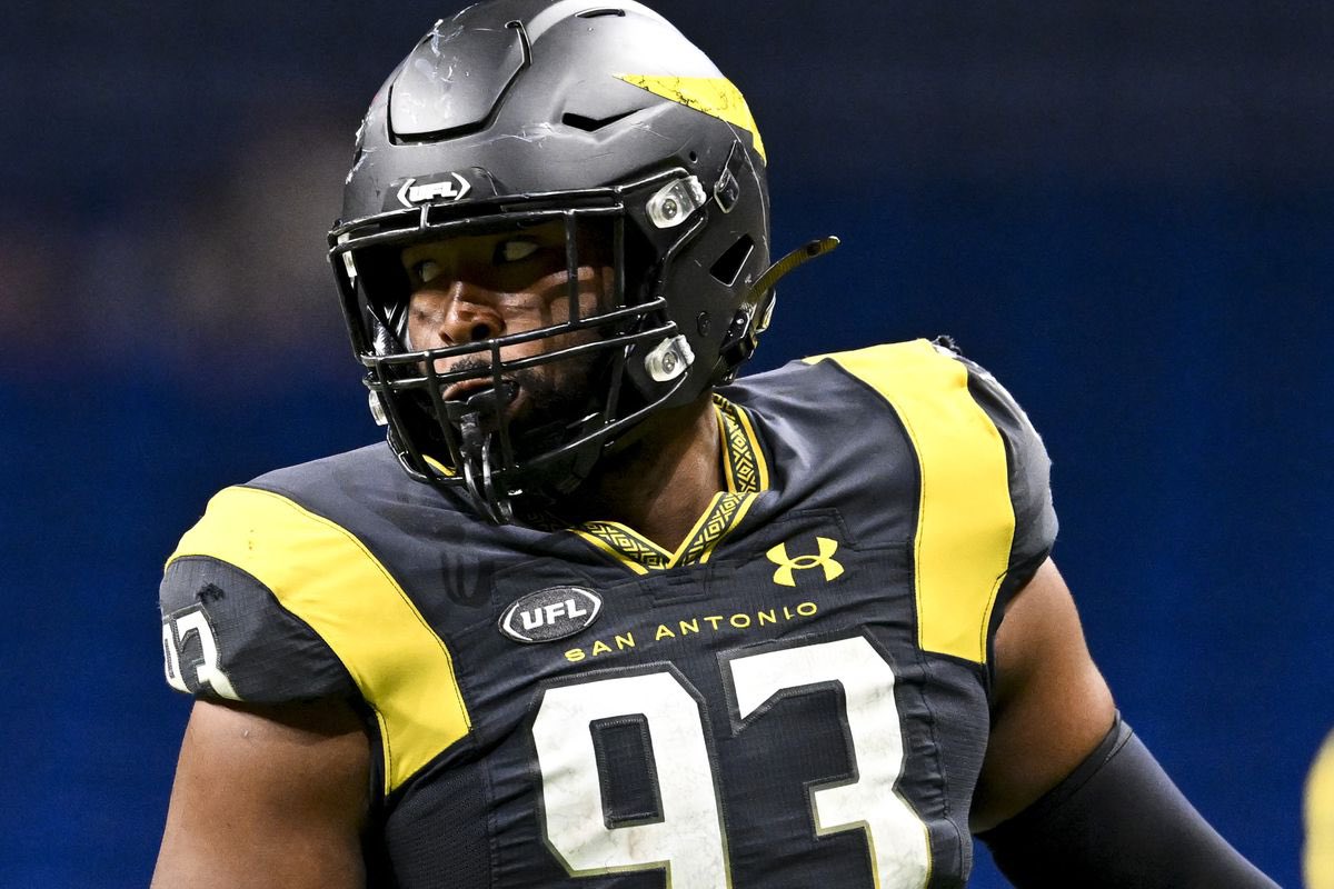 pheaglescentral's tweet image. The #Eagles are expected to sign UFL defensive tackle Jacob Sykes today, per @ByMikeMitchell.
Sykes started with the Seahawks in 2023 before being signed by the San Antonio Brahmas in 2024, and now plans to join the Super Bowl champion Eagles.