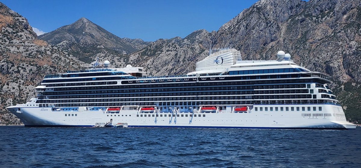 CruiseGuy's tweet image. Sunny day in Kotor, Montenegro while aboard @OceaniaCruises brand new #OceaniaAllura.