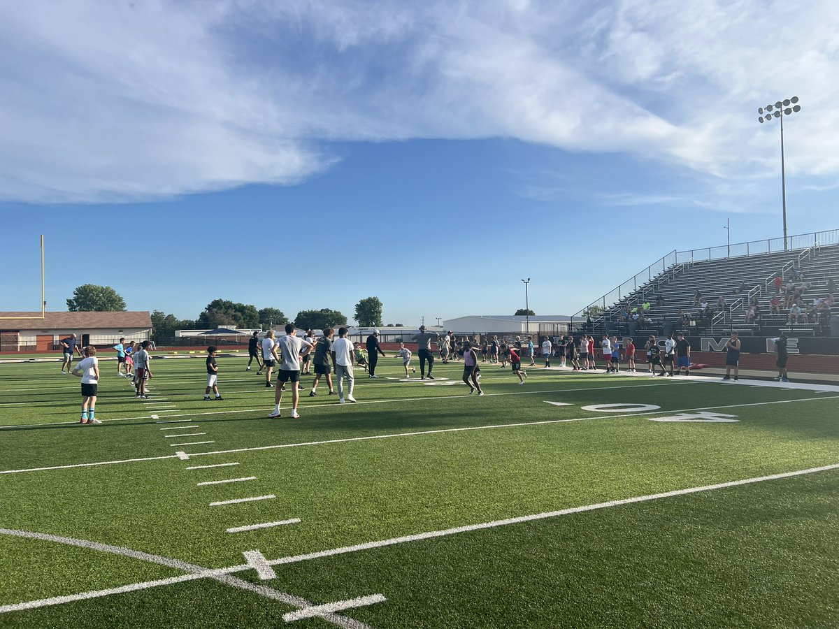 JonesgGreg's tweet image. Had a BLAST last night at youth camp. Let’s do it again tonight!
#future
@RayPecFB