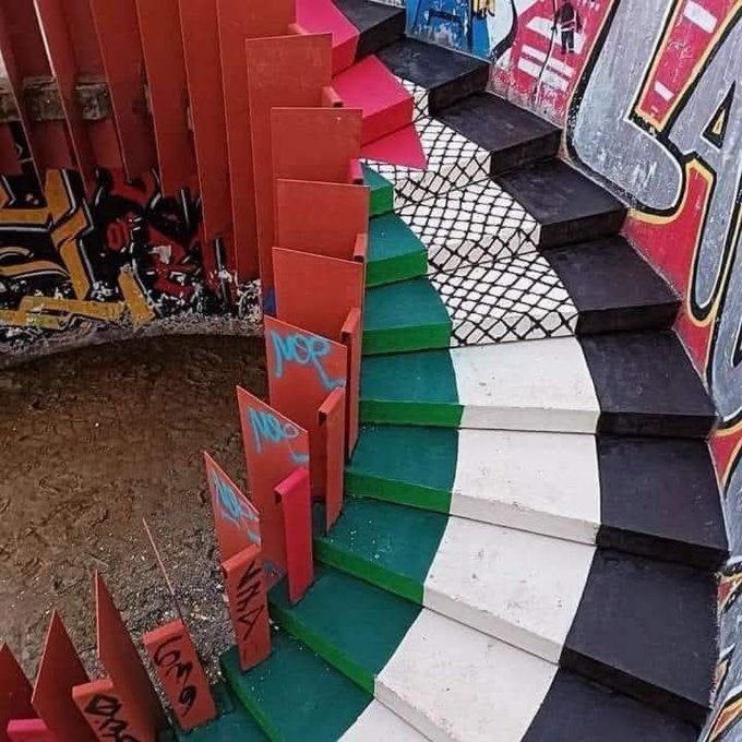 RuhidaPTIPK's tweet image. Italy shows support for Palestine!