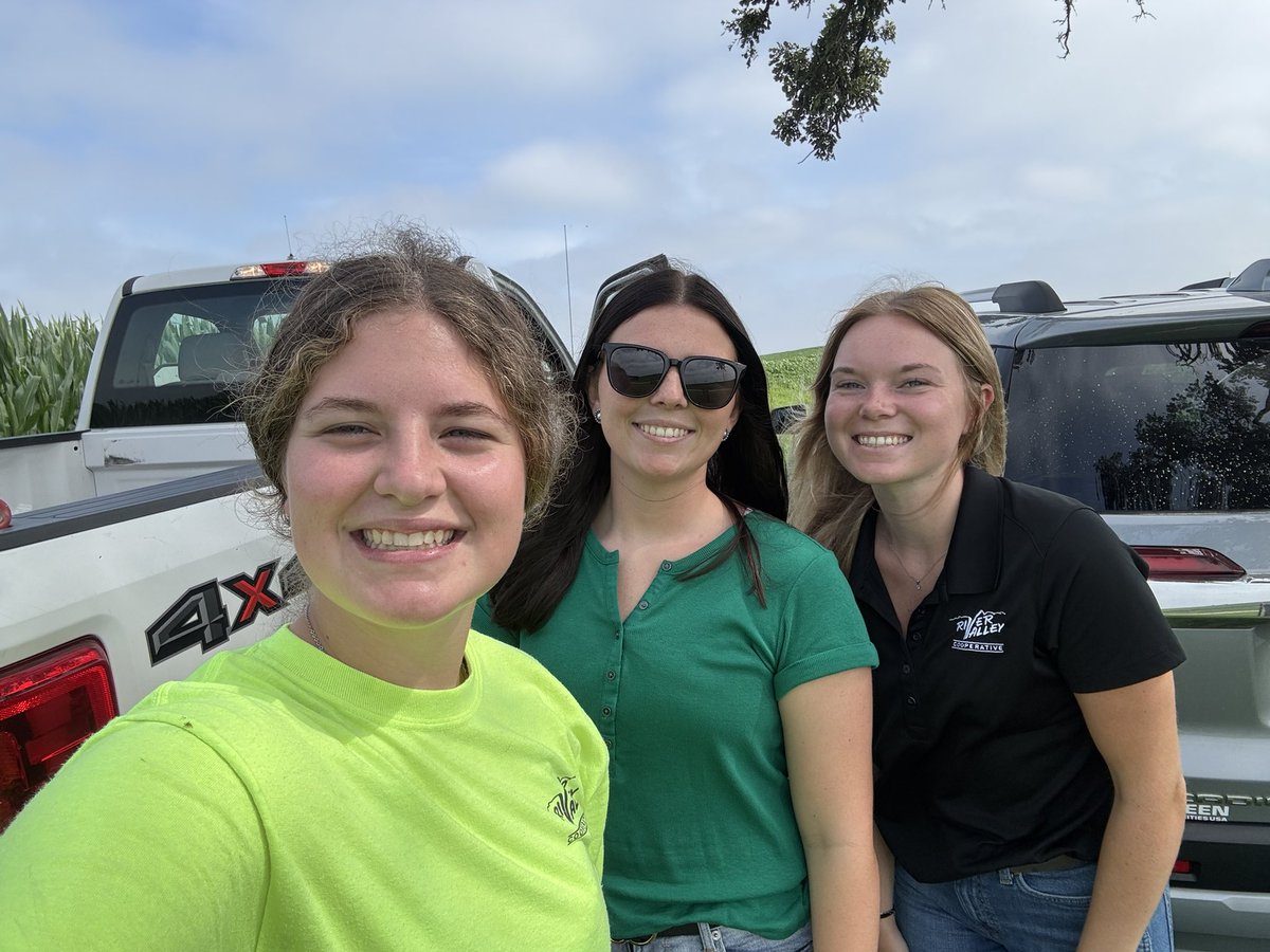 River Valley Coop Interns tweet media