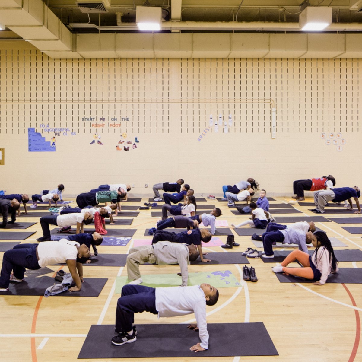 One Mat. One Breath. Big Change.
Yoga class gave students a moment to pause. To feel safe. To feel seen.
For some, it was the first time they exhaled all day. 🩵🙏🏽
This is why we do the work.

🔗 Learn more: holisticlifefoundation.org

#MindfulnessInAction #TransformationTuesday