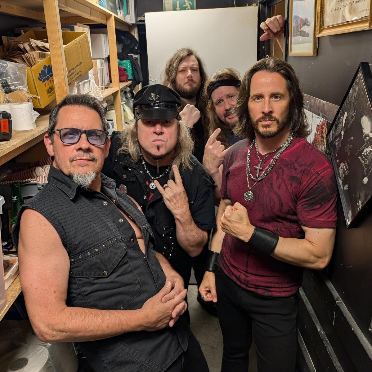 Prepared for battle in the hallway leading to the stage at The Abyss in Gothenburg, Sweden. A beautiful city with beautiful people! There's nothing like the energy of a small pub with people packed up to the stage. A great warm up gig after some weeks off 🤘
#RIOTV #ShineOn