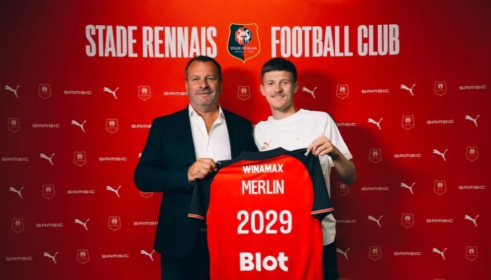 Santi_J_FM's tweet image. 🚨Official: 🔴⚫️🇫🇷 #Ligue1 |
✍️ Quentin Merlin et Valetin Rongier ont signé avec le Stade Rennais