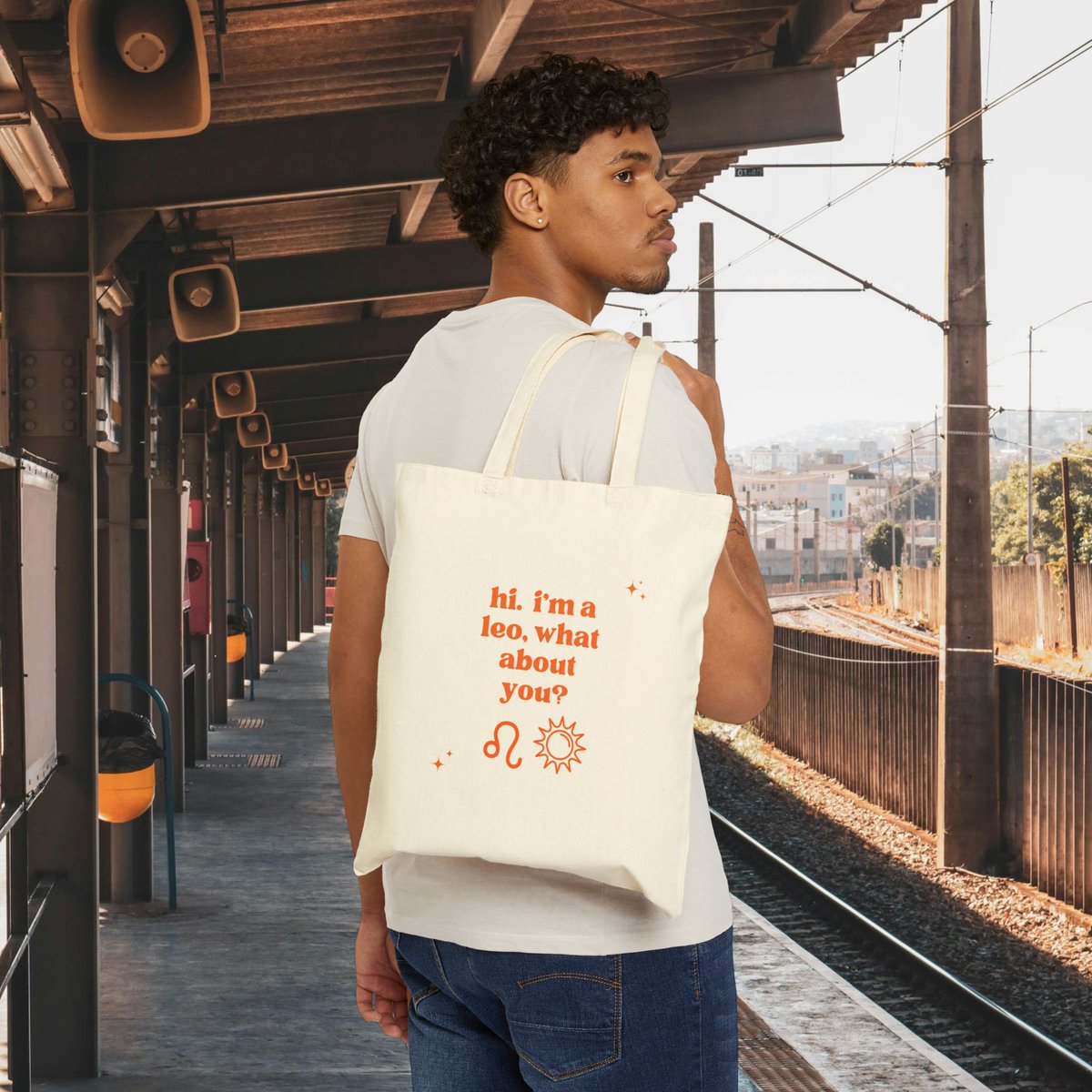 divinatorydoll's tweet image. happy leo season to all of my lions !! ❤️♌️ this month we have brand new leo merch, with bags, shirts, notebooks, and more !! perfect for all our beautiful leo babes out there 🥰🦁 

embrace your inner lion at cosmicshoppe.net !!