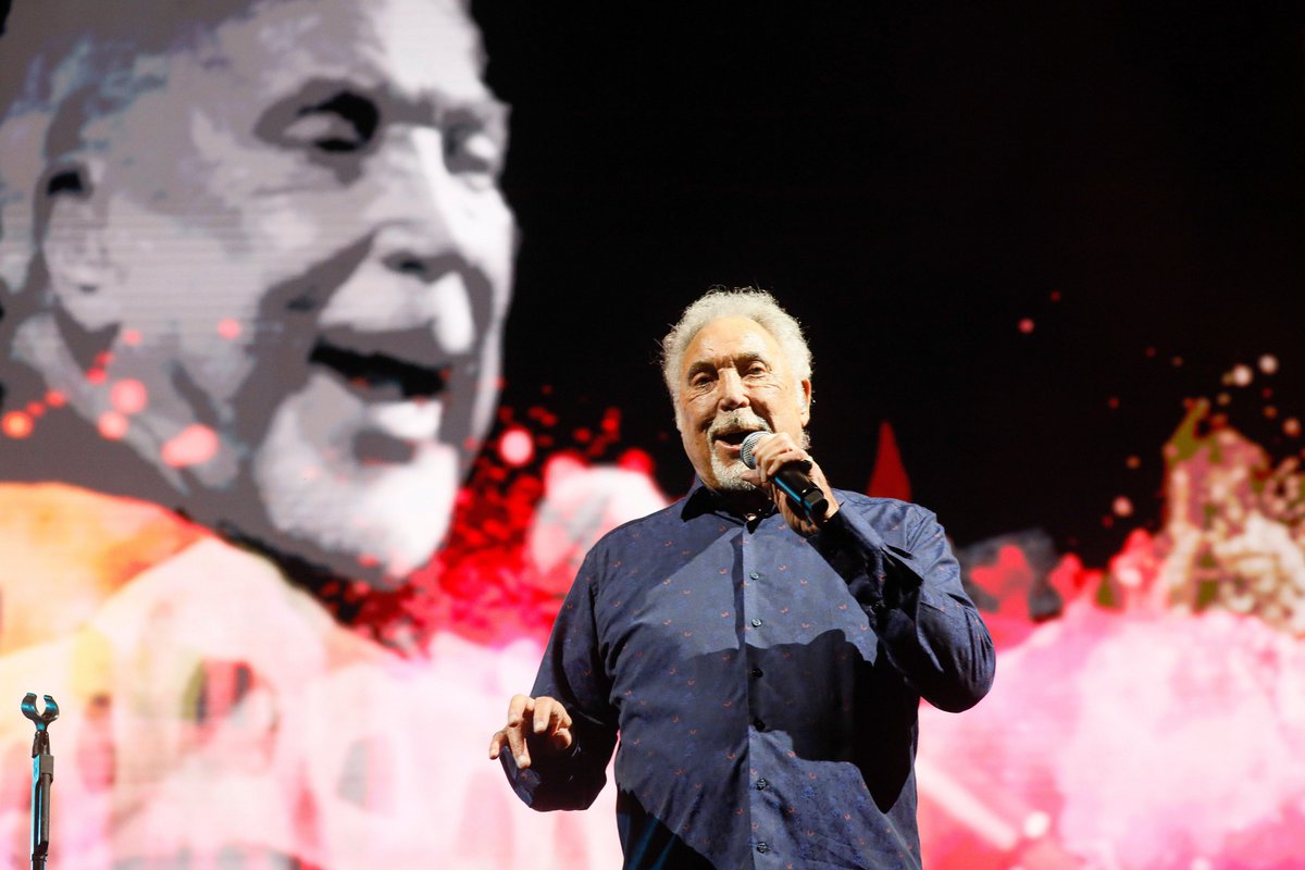 LBCNewsWales's tweet image. Tom Jones has been forced to cancel his show in Germany tonight, after contracting an upper respiratory infection.
The 85-year-old is due to perform at Cardiff Castle next month.