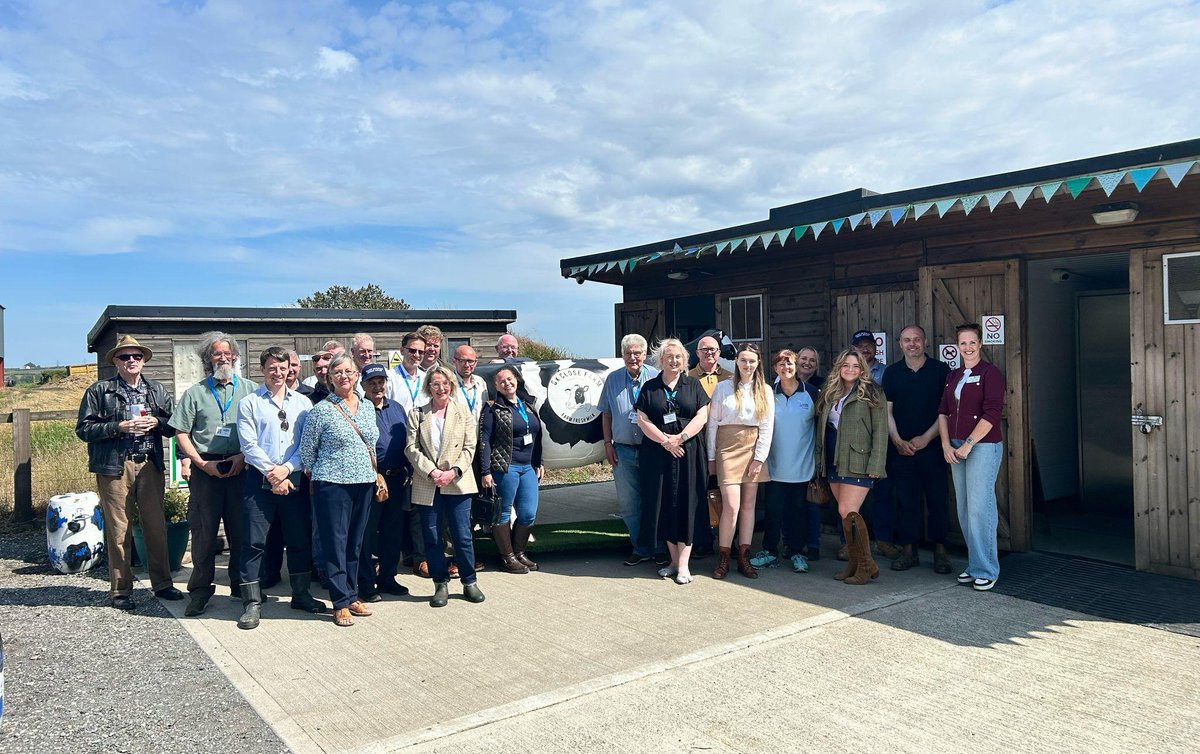 nfunorth's tweet image. Yesterday, NFU members met @DurhamCouncil Councillors at Ox Close Farm, Durham.
They discussed the challenges facing farming, including the family farm tax, the importance of farming to the rural economy, the environment and food security.
Thank you to Andrew Brass for hosting.