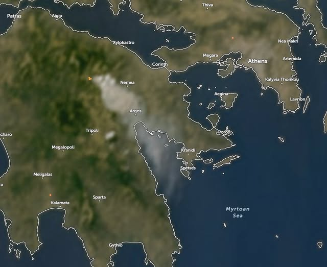 PROMETHEUSTeam1's tweet image. #Πυρκαγιά #Κορινθία
Ο καπνός από την πυρκαγιά στην Κορινθία έχει μεταφερθεί σε μεγάλη απόσταση επηρεάζοντας την ποιότητα του ατμοσφαιρικού αέρα και στους γειτονικούς νομούς.