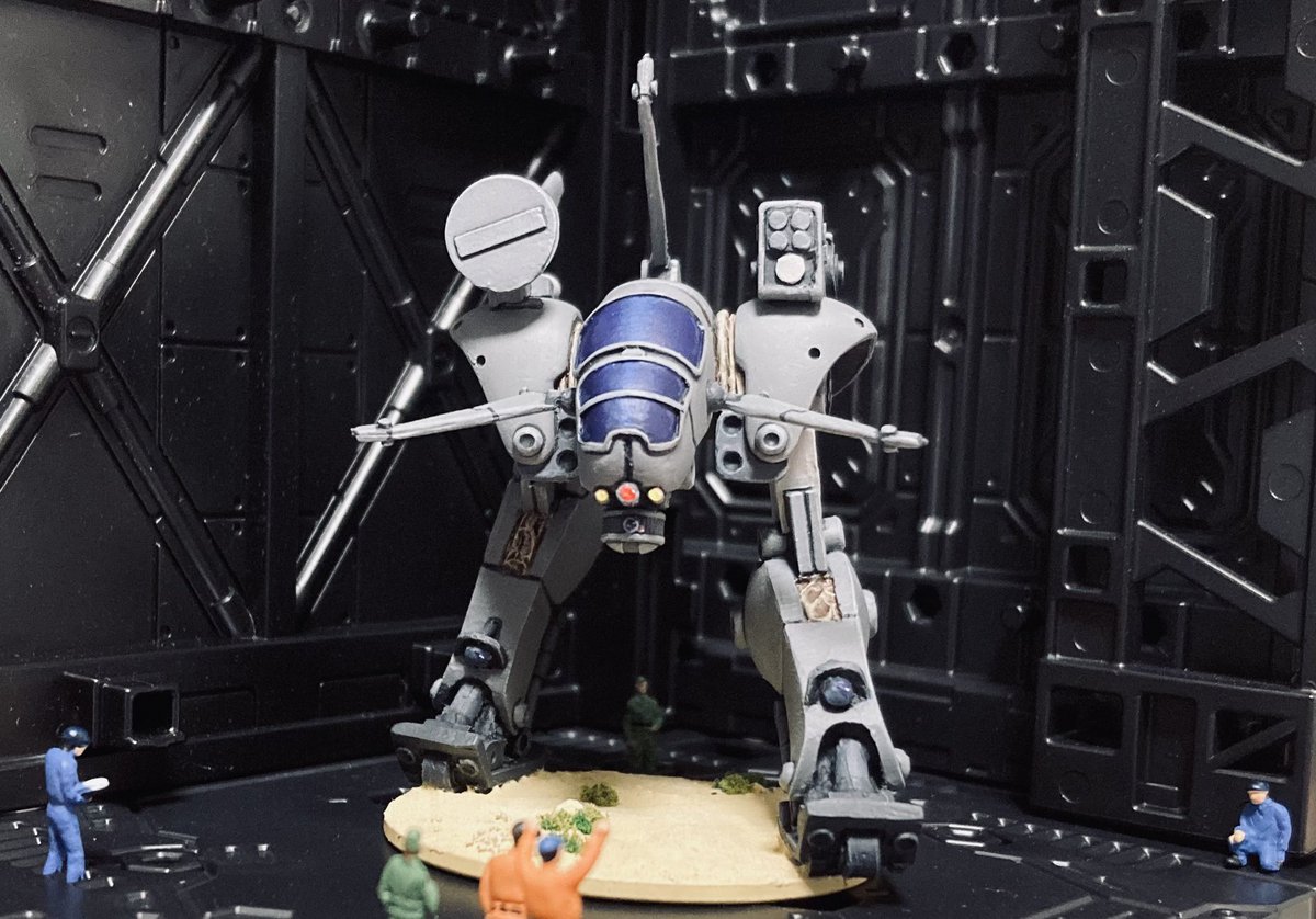 guriyamagurizou's tweet image. ダモクレス、マンモス、アラーといった3Dプリントの新モデルはコクピットの中が再現されているじゃないですか。あれと比べると、ナーガのコクピットって、かなり広々してるようにお見受けします