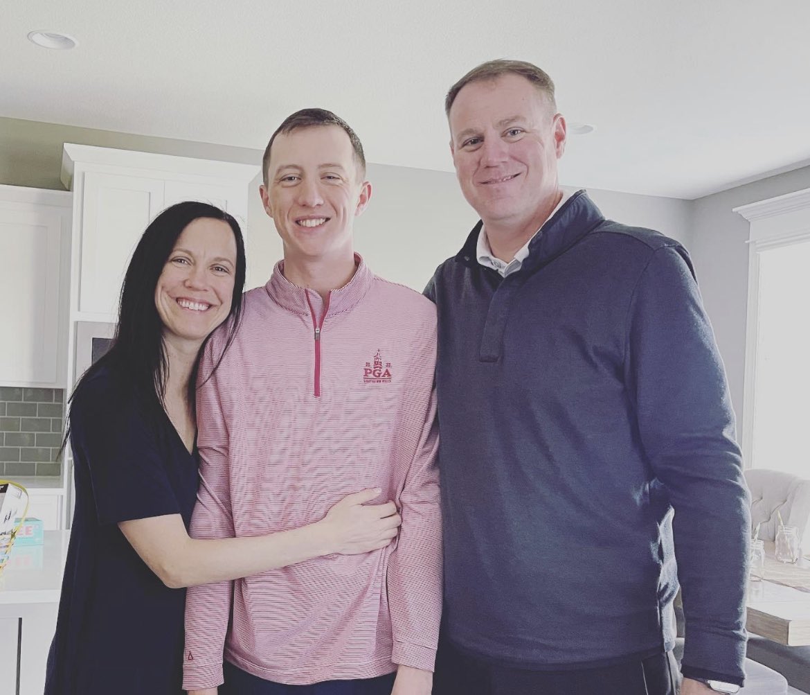 GVHoops's tweet image. Happy Birthday to the heart of our family!  Your kind, giving spirit make you an incredible teacher, mother, and wife.  We love you! @herbertnatasha