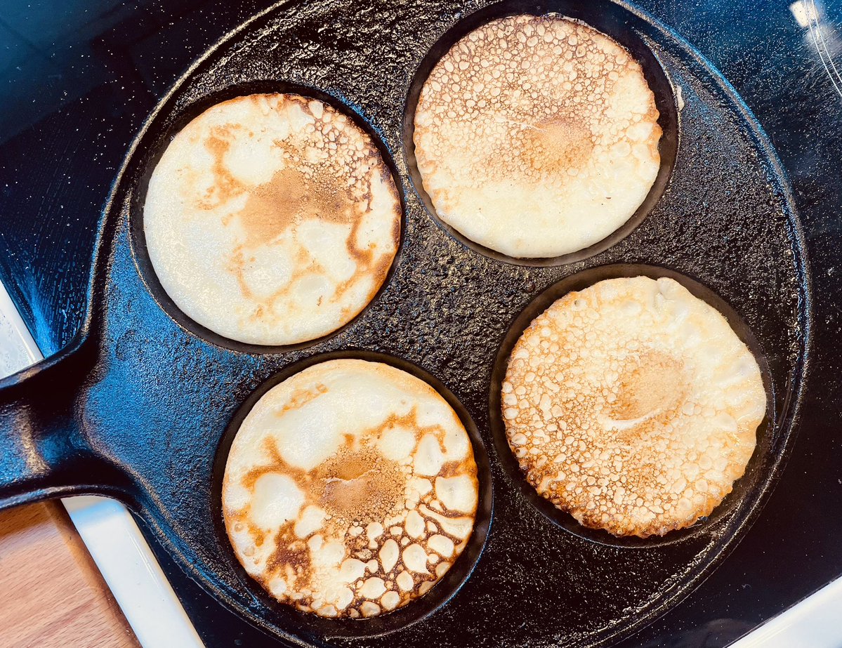 JenniVirtaluoto's tweet image. It’s +30c in Finland. This is unnatural. The only solution is comfort food. In your country, is it allowed to sneak pancakes from the stack, or does everyone have to wait until the whole patch is done? #important