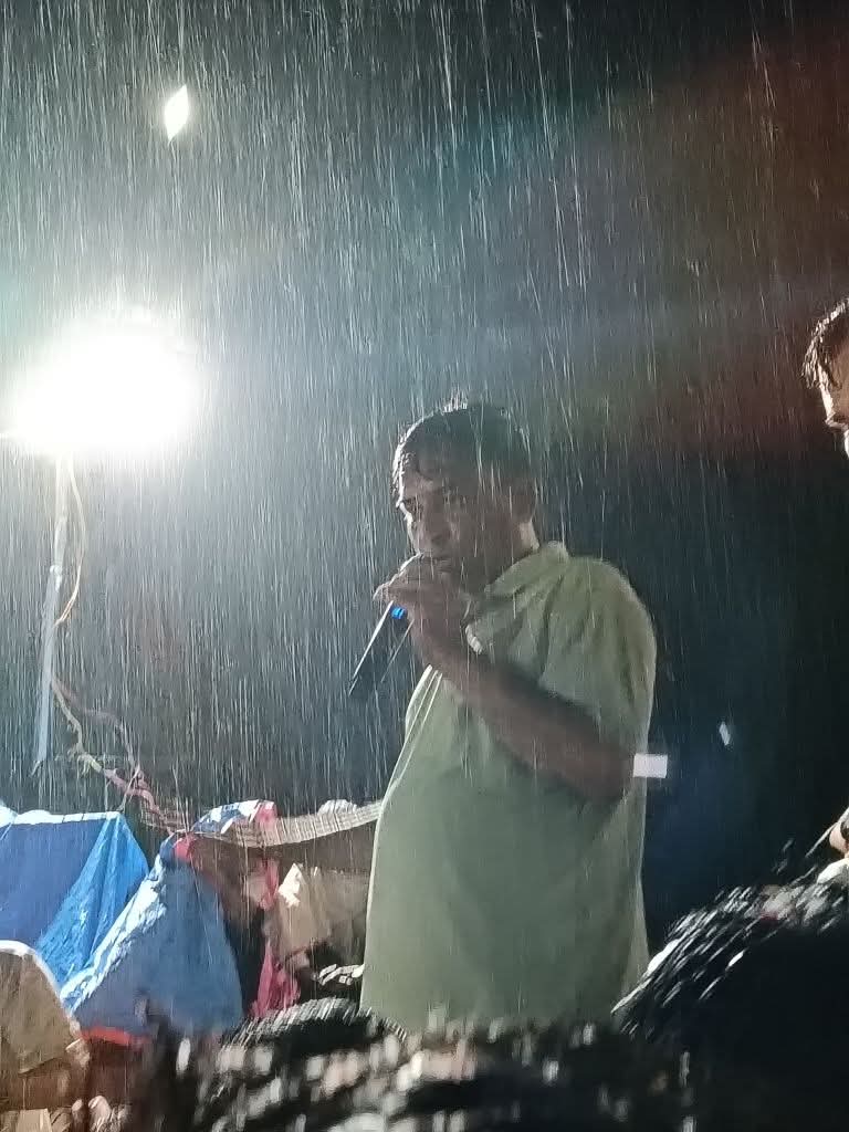 Live: बारिश छीपाबड़ौद जनक्रांति यात्रा की सभा के दौरान Boss 
<a href="/NareshMeena__/">Naresh Meena</a>