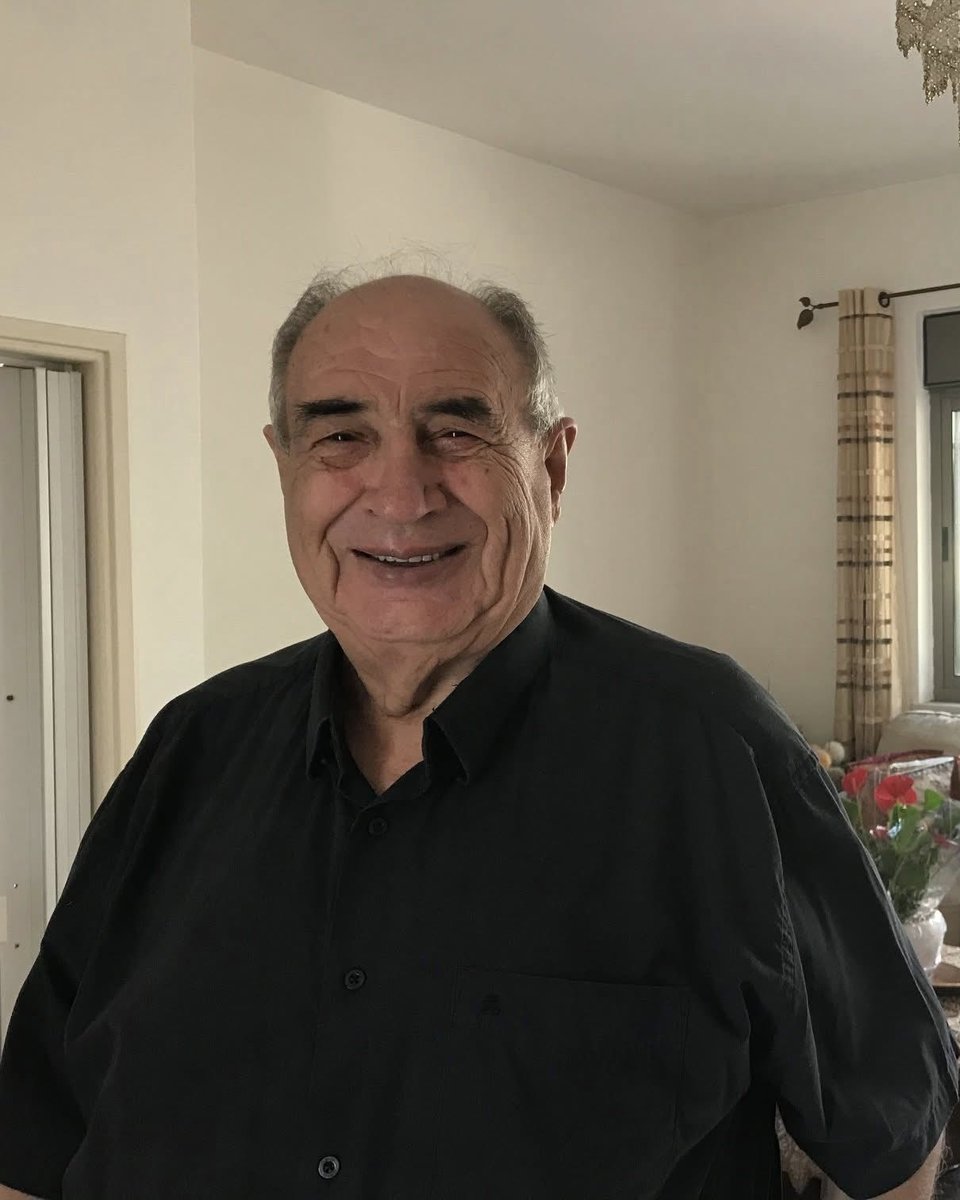chunguskitten's tweet image. Fr. Musallam was born in the West Bank and served as the Latin priest in Gaza for 14 years (1995-2009).
Israeli authorities only let him leave once.
Because of the illegal Israeli occupation and land, sea, and air blockade of the Strip he describes Gaza as a prison.