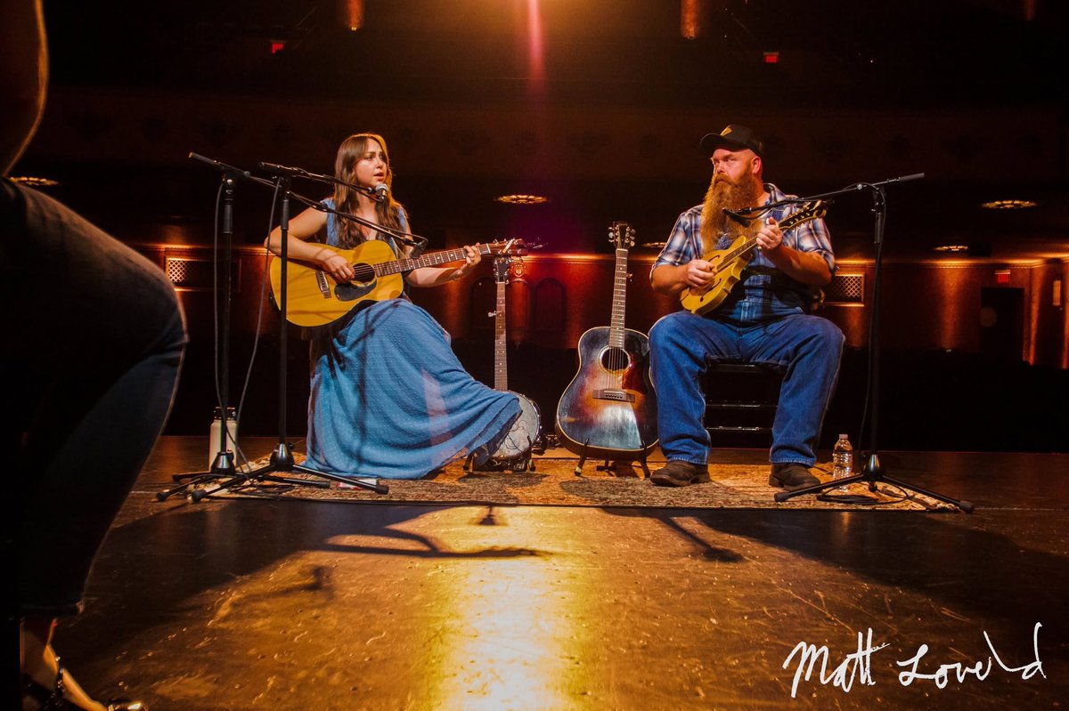 DeitraMagPhotos's tweet photo. Ghost Light Sessions, featuring Abbey Waterworth, at the Gillioz Theatre
5/12/2025
You can check out more of this series when you subscribe to the Gillioz Theatre on YouTube!
•
#abbeywaterworth | #gillioztheatre | #ghostlightsessions | #downtownsgf | #music | #photography https://t.co/Q9kZ5aPRnM