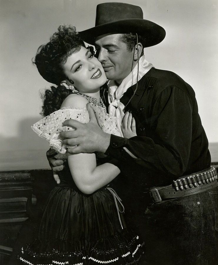 HollywoodYeste1's tweet image. Linda Darnell and Victor Mature, My Darling Clementine (1946, directed by John Ford)