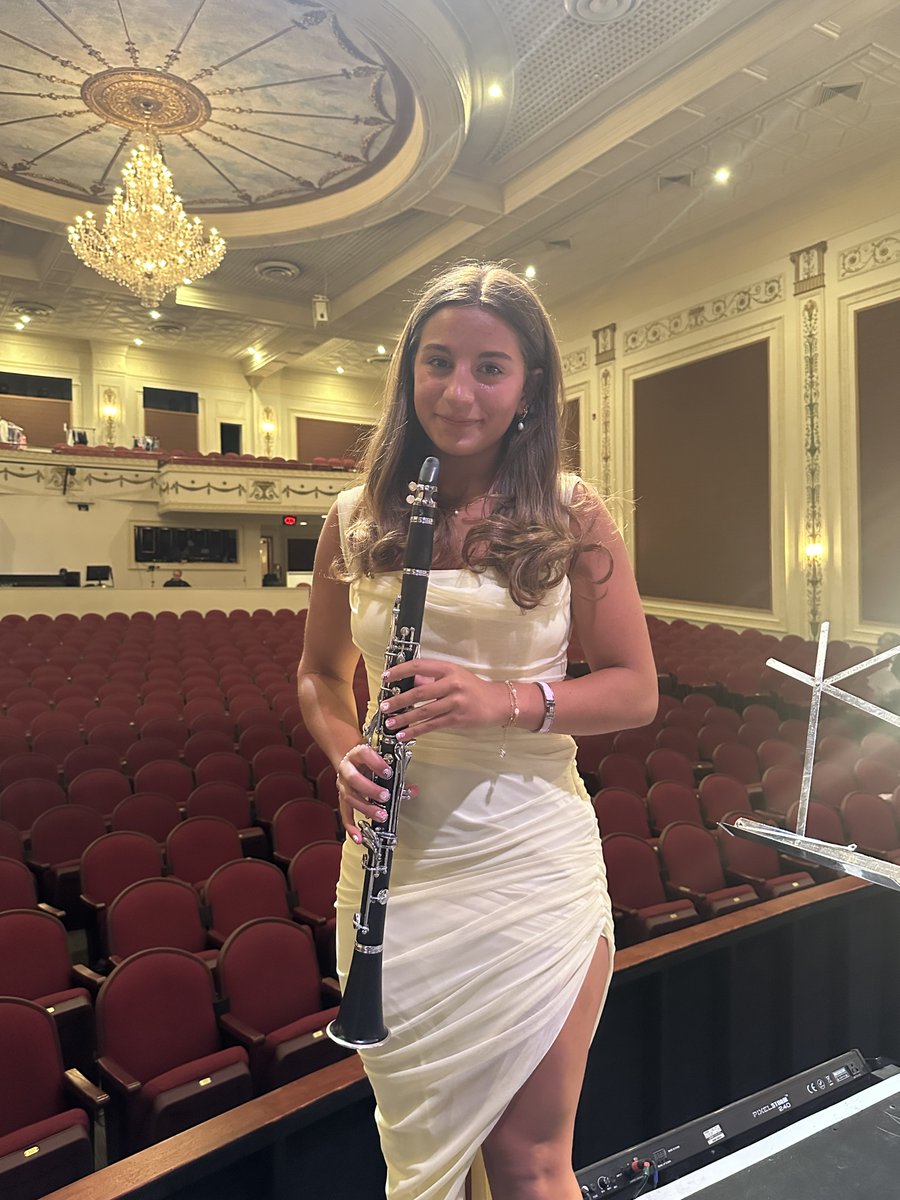7/24! Lilah Caputo, student soloist plays Weber's 2nd Clarinet Concerto.  Northport Chorale at 7:15, later sings "For Good" from Wicked with the Band. Vickie Henson from Huntington Community Band guest conducts, movie music of John Williams, more. Food donations accepted - 8 pm.