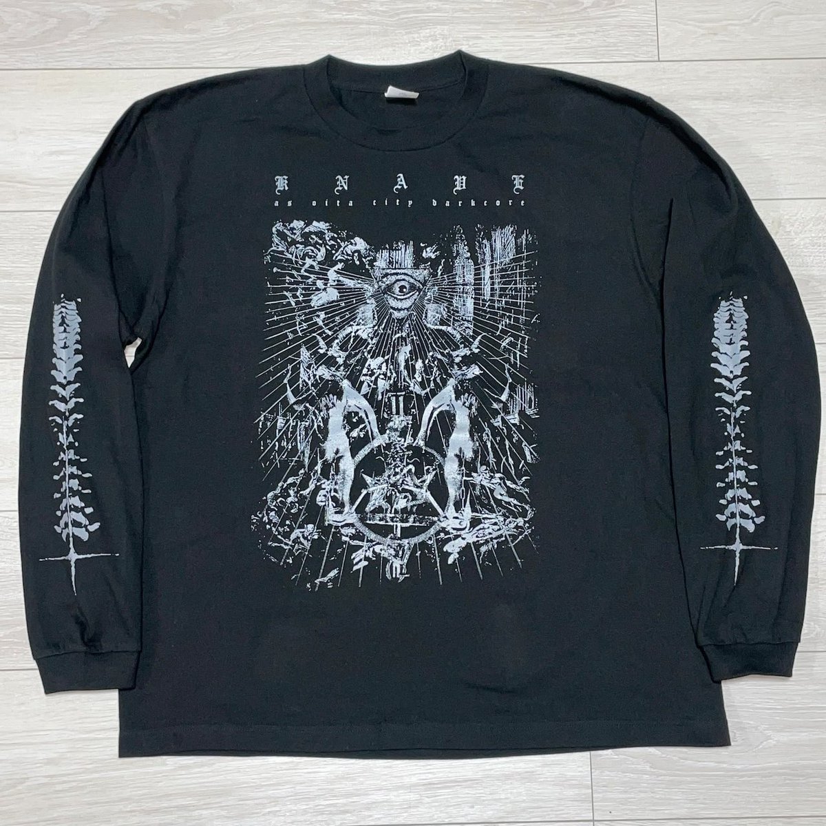 KNAVE_darkcore's tweet image. KNAVE T-shirt
こちらの種類は現状在庫分で絶版となります。
各種XLは既に残少若しくは売切れとなっております。
お買い上げはお早めにお願い致します!
knave.thebase.in