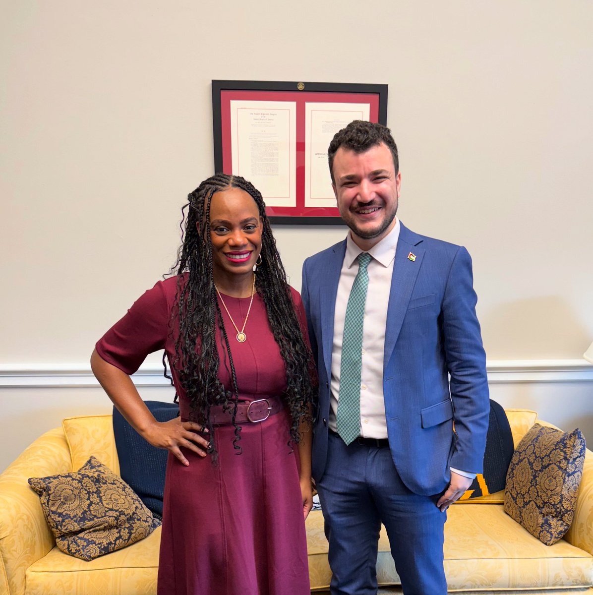RepSummerLee's tweet image. I had a productive meeting with Mahmoud Khalil today who was illegally detained by the Trump admin.
Students continue to be wrongfully disciplined for exercising their First Amendment rights and protesting a taxpayer-funded genocide in Gaza.
Our institutions shouldn’t fuel an…