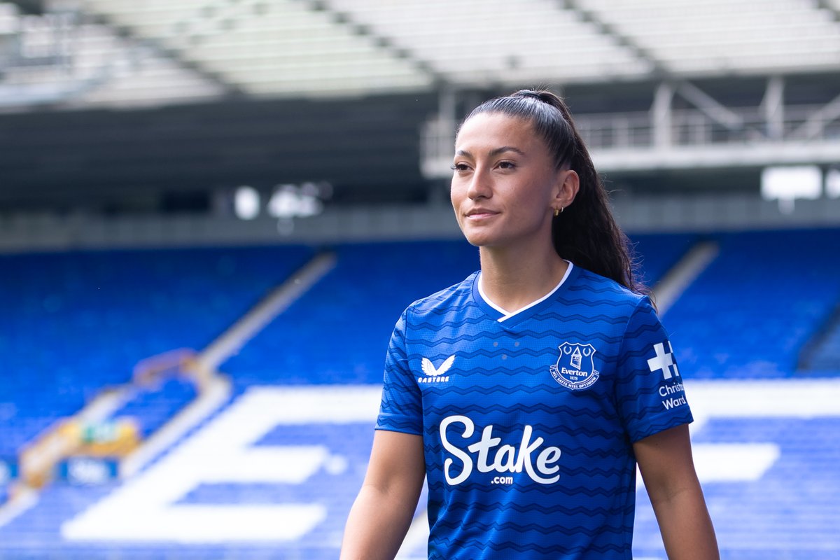 EvertonWomen's tweet image. 🤩 Maz Pacheco at Goodison Park for the f̶i̶r̶s̶t̶ second time.