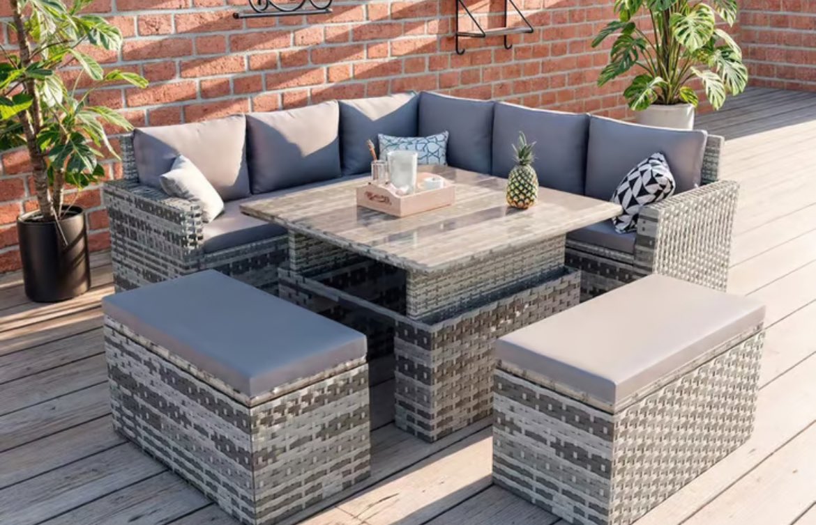 This rattan garden furniture set is a FANTASTIC PRICE ☀️ 

Check it out here ➡️ awin1.com/cread.php?awin…
