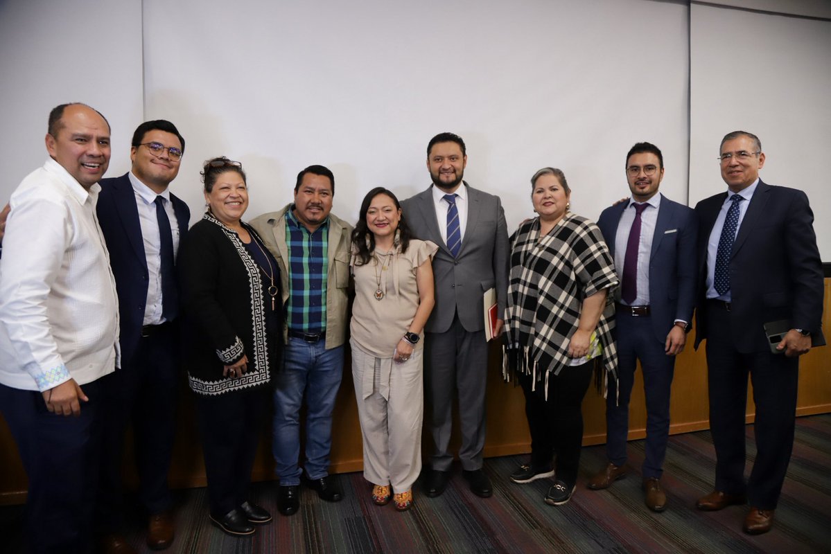 Un gusto participar en la reunión con diputadas y diputados migrantes del Grupo Parlamentario de <a href="/PartidoMorenaMx/">Morena</a> en la <a href="/Mx_Diputados/">H. Cámara de Diputados</a> y con la senadora migrante <a href="/karina_migrante/">Karina Ruiz</a>, con colegas cónsules titulares designados de México en EE. UU. #DiplomaciaHumanista