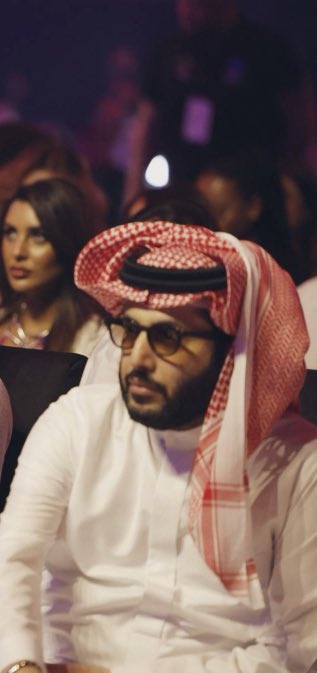 vannyvicky5's tweet image. 🚨🚨🚨

BREAKING:

Turki Al-Sheikh is reportedly leading a 5-man Saudi consortium in a bold bid to buy Manchester United.
The multi-billion cost would be split between the five partners. #MUFC #ManUtdTakeover 🔴🇸🇦
