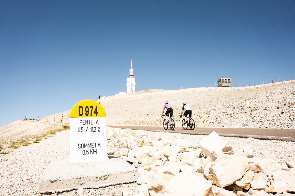 Volvemos al Mont Ventoux gracias a <a href="/Orbea/">Orbea</a> recordando aquella ascensión estratosférica de Iban Mayo en la Dauphine . Repasamos los avances en las bicicletas, anécdotas, etc.