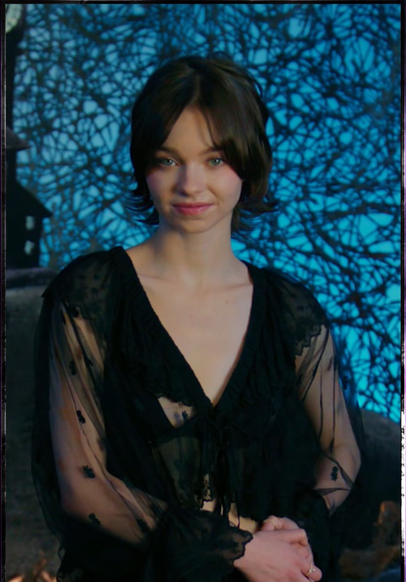 pipamobis's tweet image. she’s so pretty &amp;lt;3