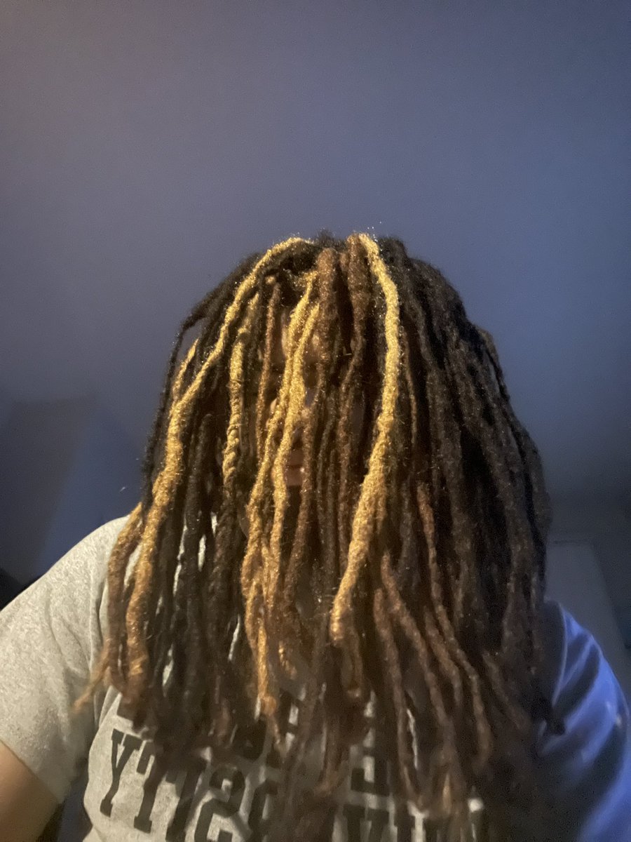 sossaofficial's tweet image. sossa went Spider &amp;amp; Big Pluto on em.
#LocLife #BlackCreatives #ArtistStyle #HairInspo #HipHopStyle #TrendSetter #TrapFashion #sossa 💛🪐🕷️
@1future @youngthug