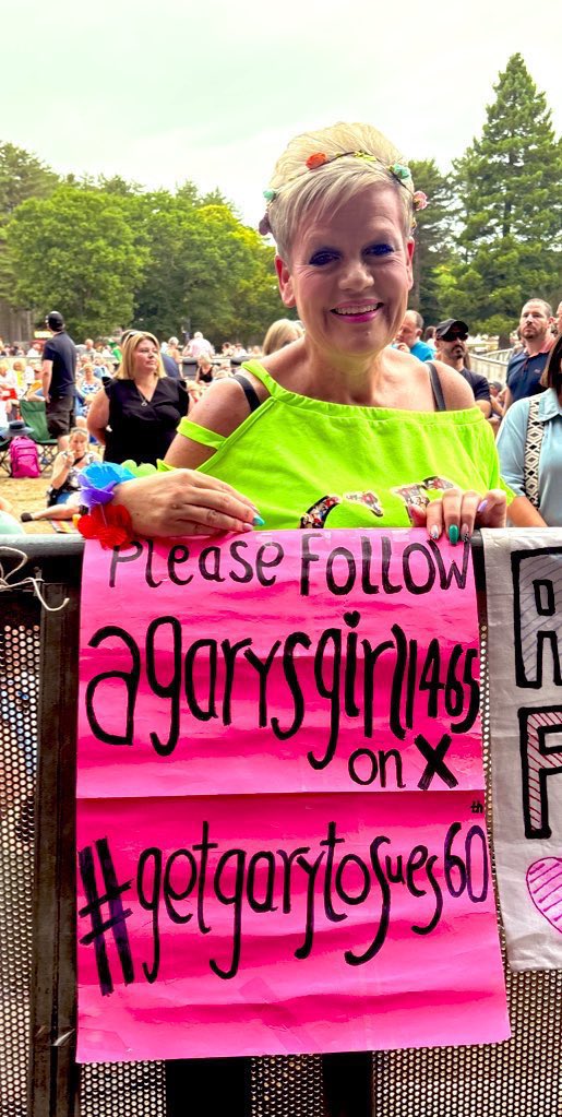 <a href="/GaryBarlow/">Gary Barlow</a> 

All that you give makes me so humbled and grateful 🙏

Do you remember our chat about my X account 

Could you please follow me here…I’m looking for positive reaction 🩷

Abd the campaign continues
Day 228
#getgarytosues60th

<a href="/Mrsr237/">Sarah Rollinson</a> 

I have everything crossed