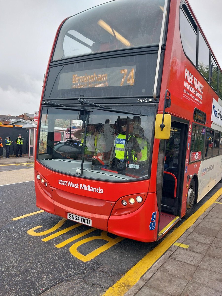 ST_Police's tweet image. After a Time to Talk session last week, bus drivers asked for support on the 74 route. 

Drivers said, we listened and here we are… 🚍
