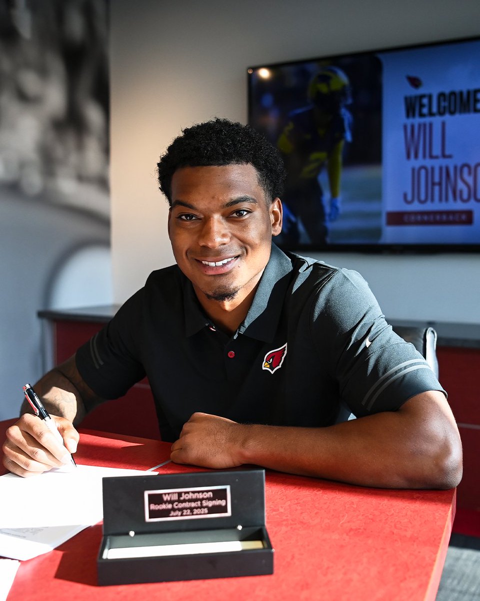 AZCardinals's tweet image. ✅ First day of training camp
✅ Signs rookie contract