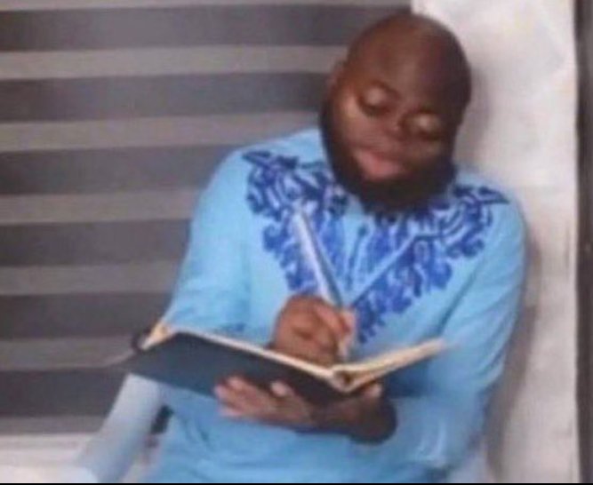 ShivonAlinda's tweet image. How can I get 50k right now?
It&apos;s urgent guys 😢