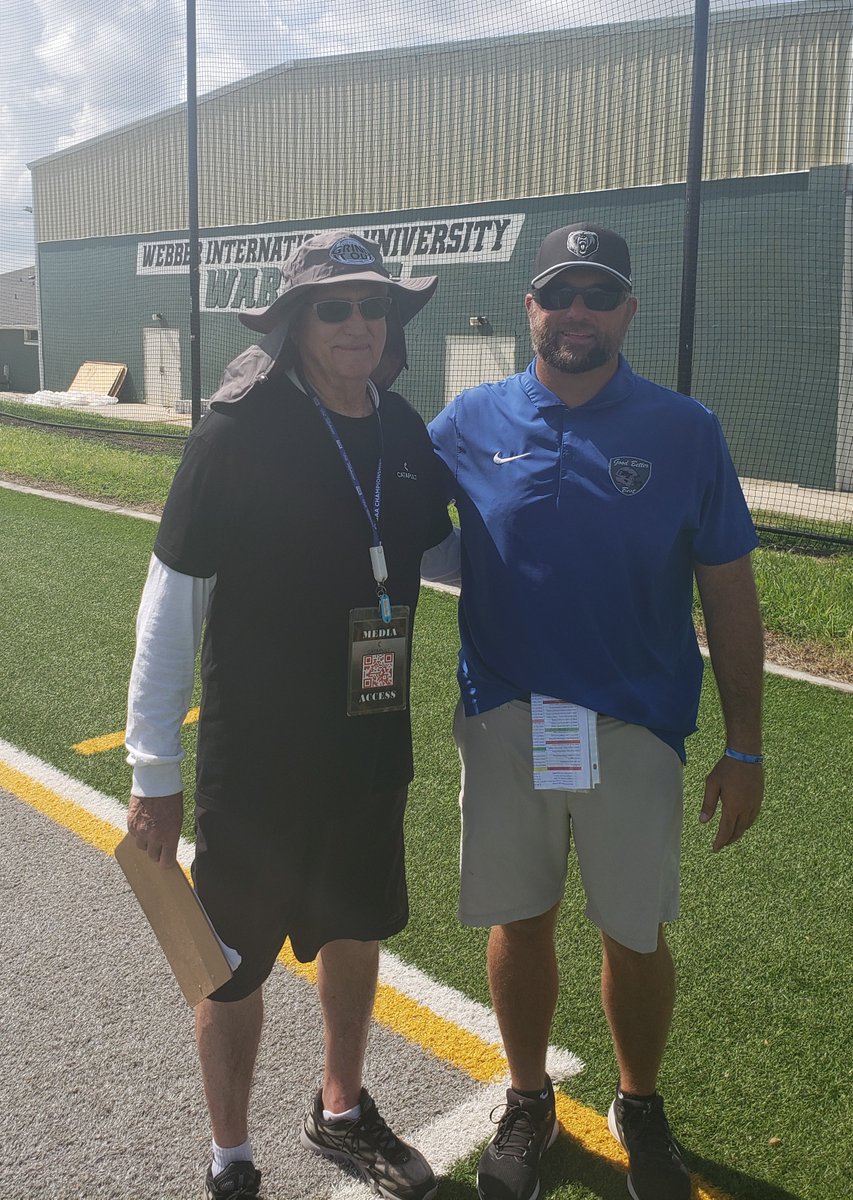 Dwight_XOS's tweet image. I do not want to coach anymore as I met my goals, but I still love watching coaches coach! I love promoting coaches! Pic 1 Heritage HC Mykel Benson. Pic 2 Bartram Trail HC Cory Johns. Pic 3 Centennial HC Jacob Turay. Pic 4 Lake Gibson HC Jeff George Jr. Coach Thomas Catapult…