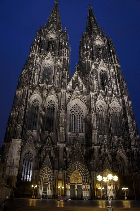AXL_BELFORT's tweet photo. Catedral de Colonia, Alemania (Kölner Dom)
Arquitectura gótica de construcción iniciada el 15 AGO 1248 (776 años). 

Órgano de transepto fabricado por Klais Orgelbau.

Canción: Day One (INTERESTELLAR 2014)

Organista: Anna Lapwood https://t.co/TDW6seRHDx