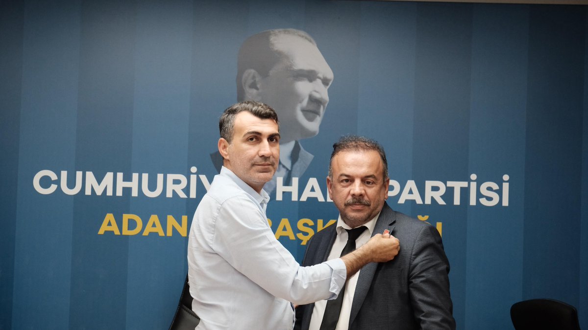 chpadanail's tweet image. Partimize katılan, DSP Adana İl Başkanı Erhan Saltuk, İl Sekreteri Fatih Topatan, İl Saymanı Ahmet Mülayim, İl Yöneticileri Kenan Akın, Ünver Elez, Aydın Aldatmaz, Eşref Cengiz'e rozetlerini İl Başkanımız Doç. Dr. Anıl Tanburoğlu taktı.
Cumhuriyet Halk Partisi Ailesine…