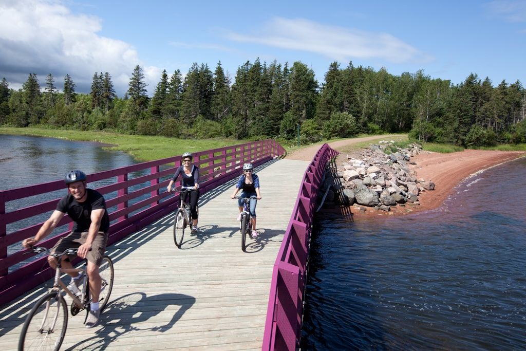 MomentumMag's tweet image. Top 12 Rail Trails in Canada for a Incredible Two-Wheeled Adventure.
buff.ly/IYIOR9o