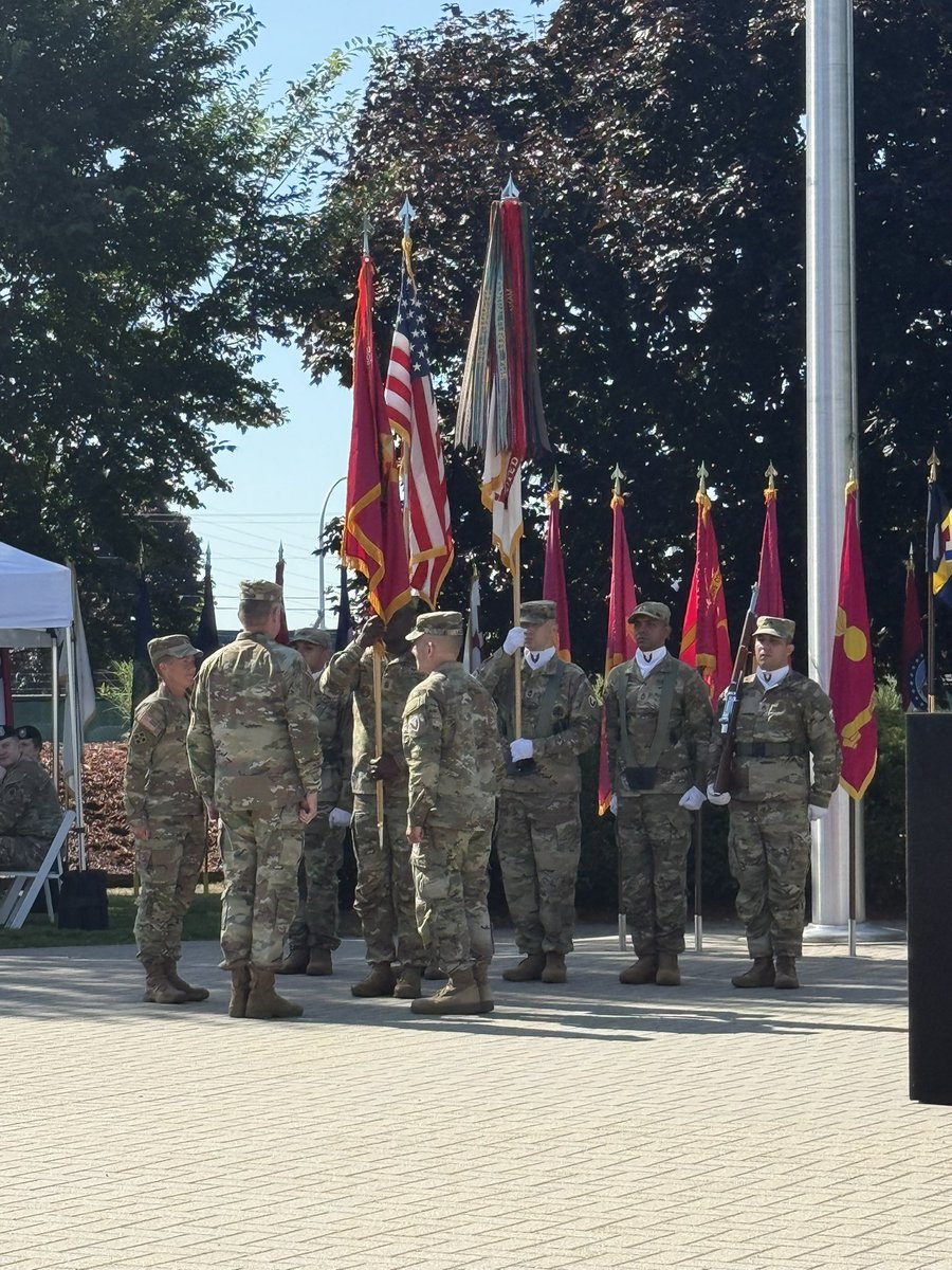 senatorjallen's tweet image. Change of Command Ceremony at U.S. Army TACOM — Thank you, Major General Lalor, for your dedicated service. Congratulations to General Behn on assuming command. Wishing you continued success in this new leadership role. #TACOM #FuturesCommand #usarmy @USArmyTACOM