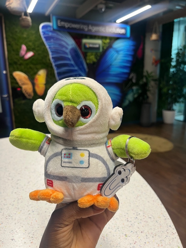 marlene_zw's tweet image. Getting ready to help host this months @LangChainAI London meetup 🇬🇧✨ 

Clippy + LC Parrot 🦜will be around! Will make this a thread of this evenings talks, including mine!!!