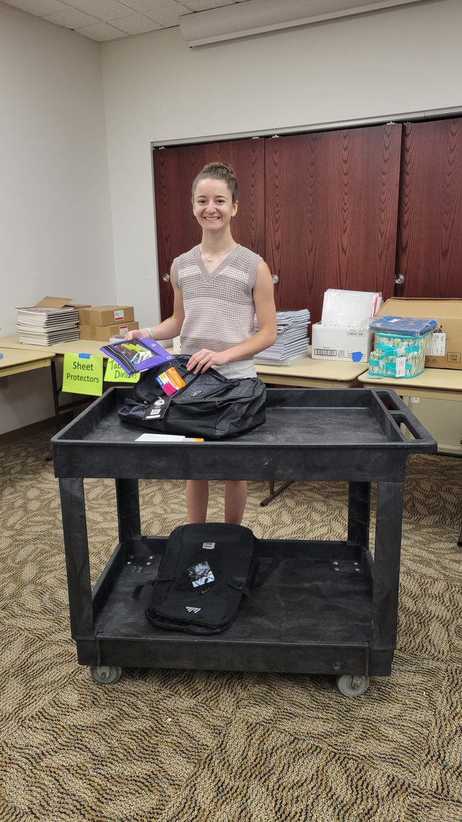 GivingTreeHSSD's tweet image. Our first day of assembling student backpacks for our upcoming Back To School Event on August 13th and our volunteers knocked it out of the park! So thankful for youth volunteers who volunteer not only their time but also their heart to our community! @HSSD