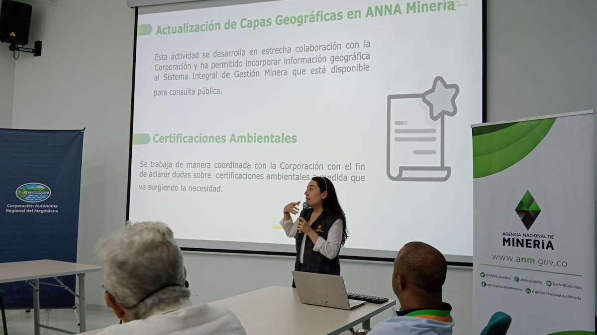 ¡Desde el Magdalena seguimos conectando con los territorios!

Desarrollamos una jornada de capacitación minera con funcionarios de <a href="/SantaMartaDTCH/">Alcaldía de Santa Marta</a> y Ciénaga, en el marco del Convenio 004 de 2021 con <a href="/CORPAMAG/">CORPAMAG</a>.

35 personas participaron activamente en este espacio impulsado por