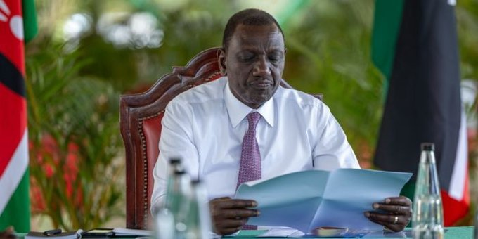 kenya0live_'s tweet image. President Ruto has declined to assent to the Pensions Amendment Bill, citing legal ambiguities and conflicts with existing laws. The Bill now returns to Parliament for reconsideration. #PensionsBill #KenyaParliament #Ruto #LegislationUpdate