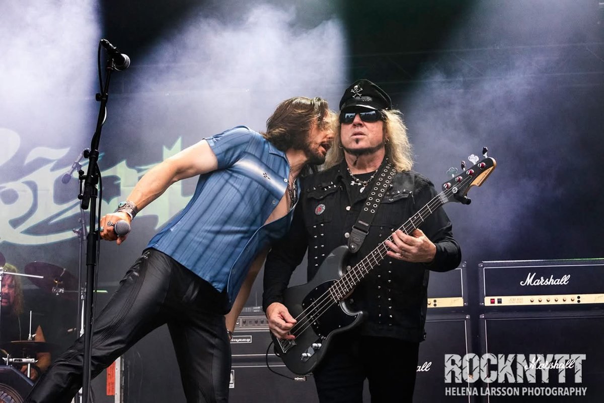 Let's have some fun - Caption This 😊 Riot at Time To Rock Festival  (photo: Helena Larsson Photography/Rocknytt)
#ToddHall #donnievanstavern #RIOTV #captionthis