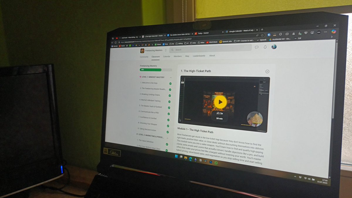 Arek Panek tweet media