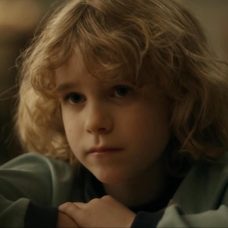 westsidesorry's tweet image. HE'S JUST A BABY CORIOLANUS SNOW WHEN I CATCH YOU