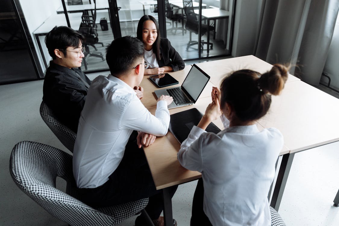 Digitalbayinc's tweet photo. Our team is passionate about bridging the gap for underrepresented founders. From startup consultations to access to capital, we’re committed to leveling the playing field, one entrepreneur at a time. (410) 929-5493 https://t.co/ojpKJioY2P